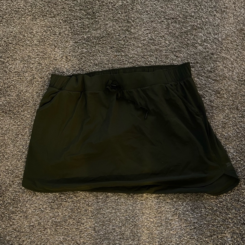 2XL forest green skort